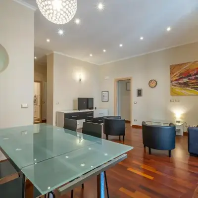 Trevi Fountain big apartment