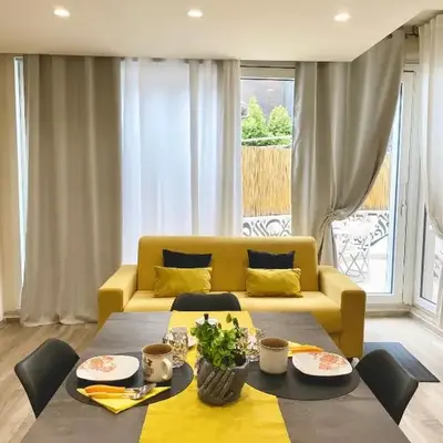 PIRAMIDE Romantic Home