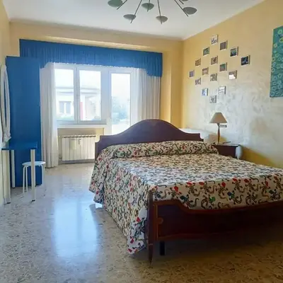 A casa di Ugo - Colors and space at Pigneto
