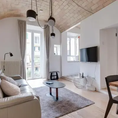 Charming Vatican Apartment with Balcony 6B