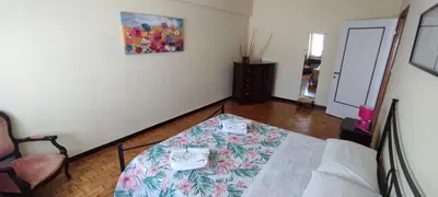 a room with a table with two plates on it at La Casetta Di Nonna Anna - 120 mq Bright Apartment in Rome in Rome