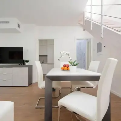 Sabelli 3 Villa Indipendente con Studio Privato