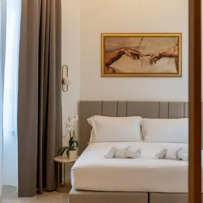 Romart Luxury Rooms