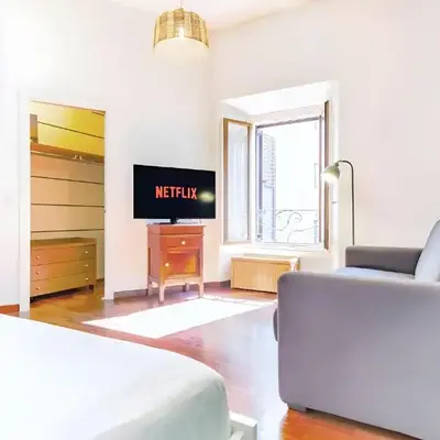 Elegantis Veniero Suite Apartment - 1 Minute Walk to Vatican Museums