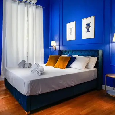 Royal Blue - Holiday Apartment