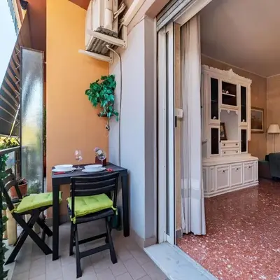 GuestHost - La Rosa di Trastevere