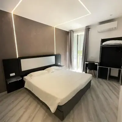 Isabel Rooms