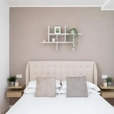 iFlat Modern Sunlit Studio Apt by the Colosseum