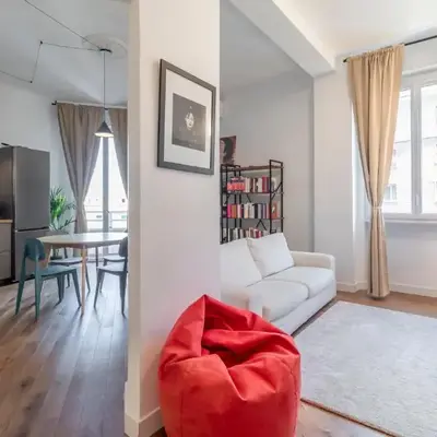 AureaLiving - Satrico Cozy Apartment fast WIFI and Air Conditioning