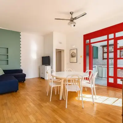 Aurelio APT - Homkeey Apartments