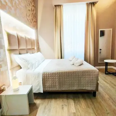 Nicole Suite