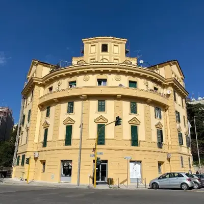 Golden Round Palace