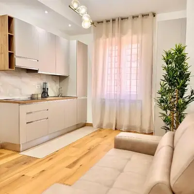 Lolus House