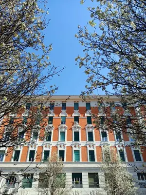 a large building with a lot of windows on it at Eluta Holiday Home in Rome