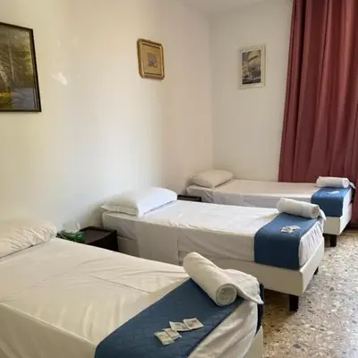 Host Roma