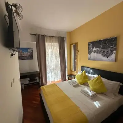 Vatican QG Rooms