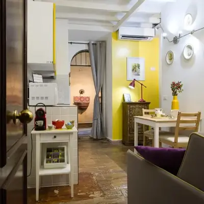 STELLA'S APARTMENT IN MONTI