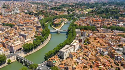 an aerial view of the city of vienna with a river at Trastevere Casa Renella 92 in Rome