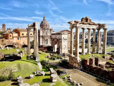 a view of the ruins of the ancient city at Trastevere Casa Renella 92 in Rome