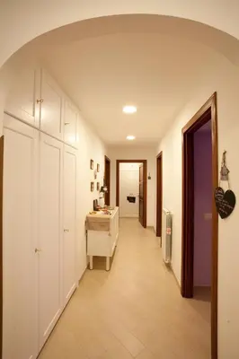 a hallway leading to a bathroom in a house at Il Mondo Di Amelia in Rome