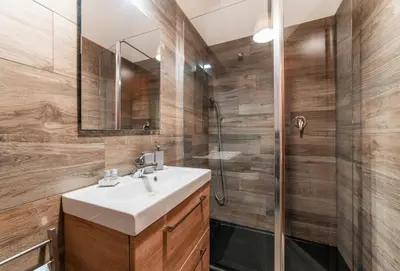 a bathroom with a sink and a shower at B&B Papa Leone Countryrooms in Rome