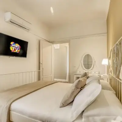 ATRHOME penthouse Frattina