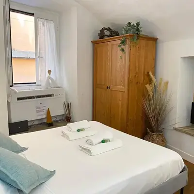 Karma House Deluxe Navona