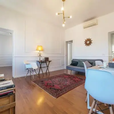 Interno 8