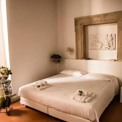 Flowers Apartments Rome City Center