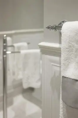 a bathroom with towels hanging on a towel rack at DD Luxury House in Rome