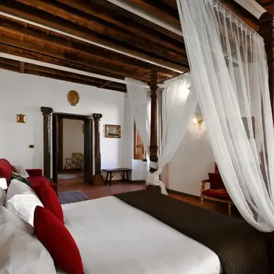 Vicolo dell'Aquila - Residenze Romanae