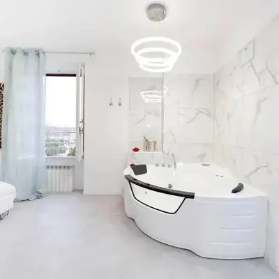 White Panoramic Jacuzzi Suite Trastevere