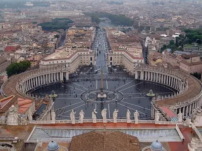an aerial view of a city with a large building at Trevi Fountain House Deluxe in Rome