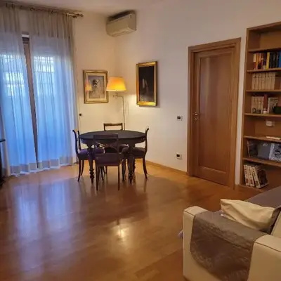 Lovely Suite accogliente appartamento tra Policlinico e Piazza Bologna